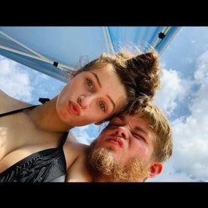 Meet your Posher, Brady